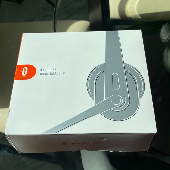 Trucker Bluetooth Headset with Microphone, Wireless Cell Phone Headset Noise - Picture 1 of 9